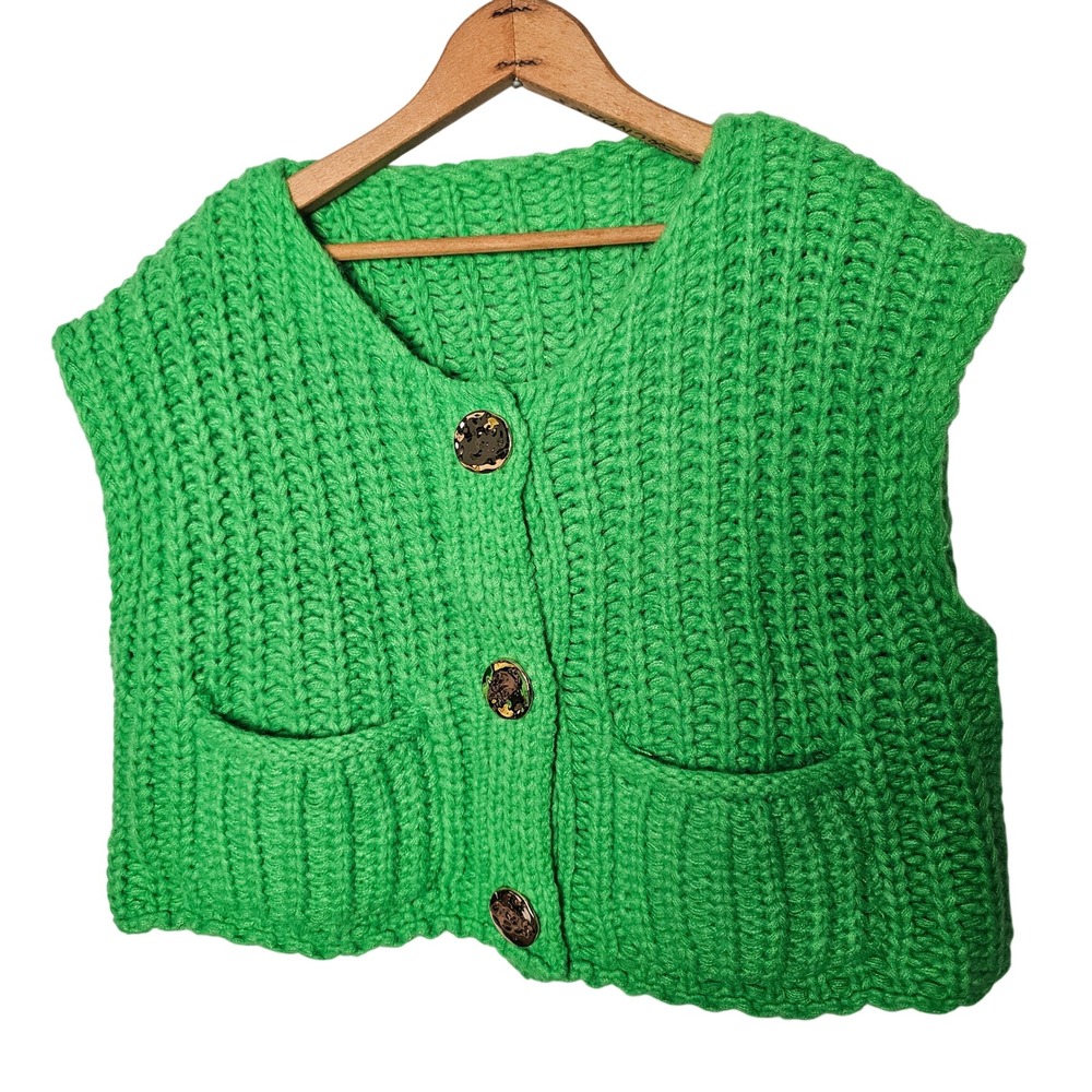 Women Chunky Knit Button Front Cropped Sweater Vest L Green Grannycore Eclectic